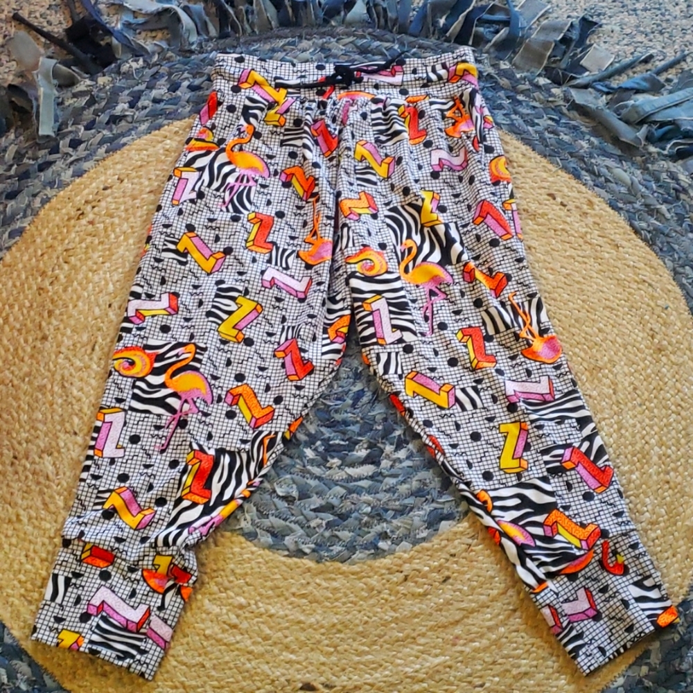 ZUMBA Cropped Harem Pants Wear it out White Z1B00941 Size. XS NWOT